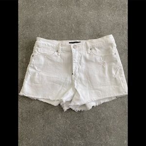 ❌SOLD❌ Abercrombie & Fitch high rise white shorts